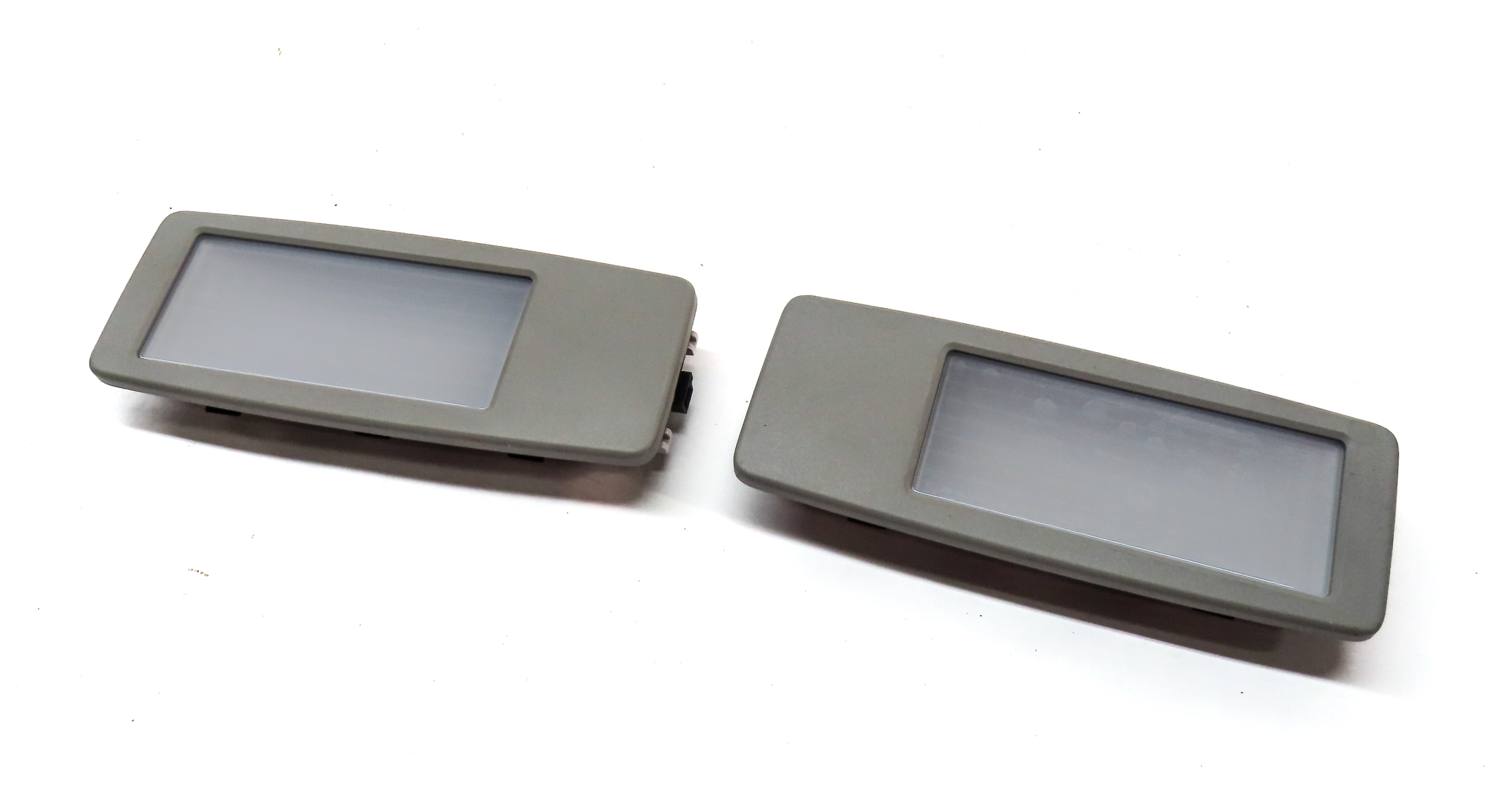 2013 BMW X1 (E84) INTERIOR OVERHEAD LEFT & RIGHT READING LIGHT SET/2 (Gray) — exact item pictured